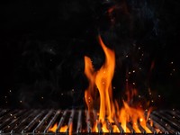 Shutterstock_647037349_charcoal grill_ogļu grils.jpg