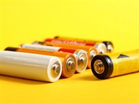 Shutterstock_2472533977_batteries_batarejas.jpg